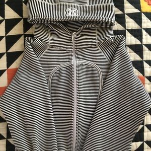 Lululemon scuba hoodie. Size 8.